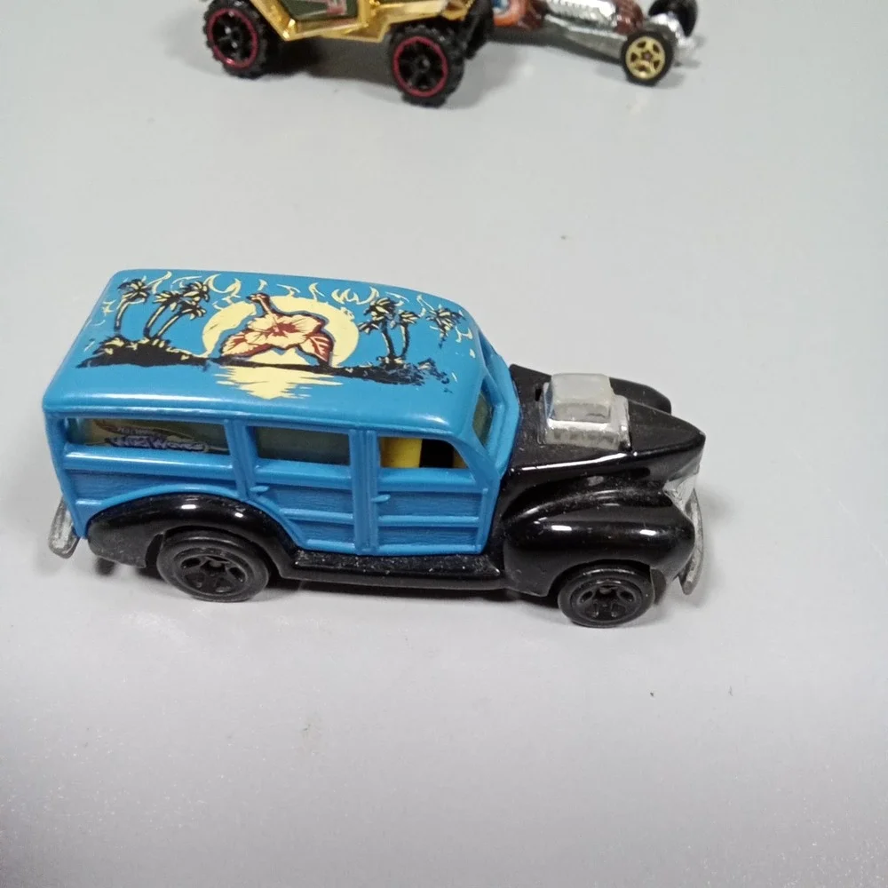 Hot Wheels Diecast Car Lot 3pc 40 Ford‎ Woodie Black Widow Green Off-Road Truck